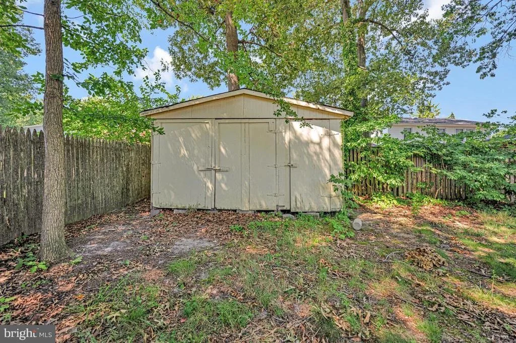 Photo of 409 UNIVERSITY DRIVE