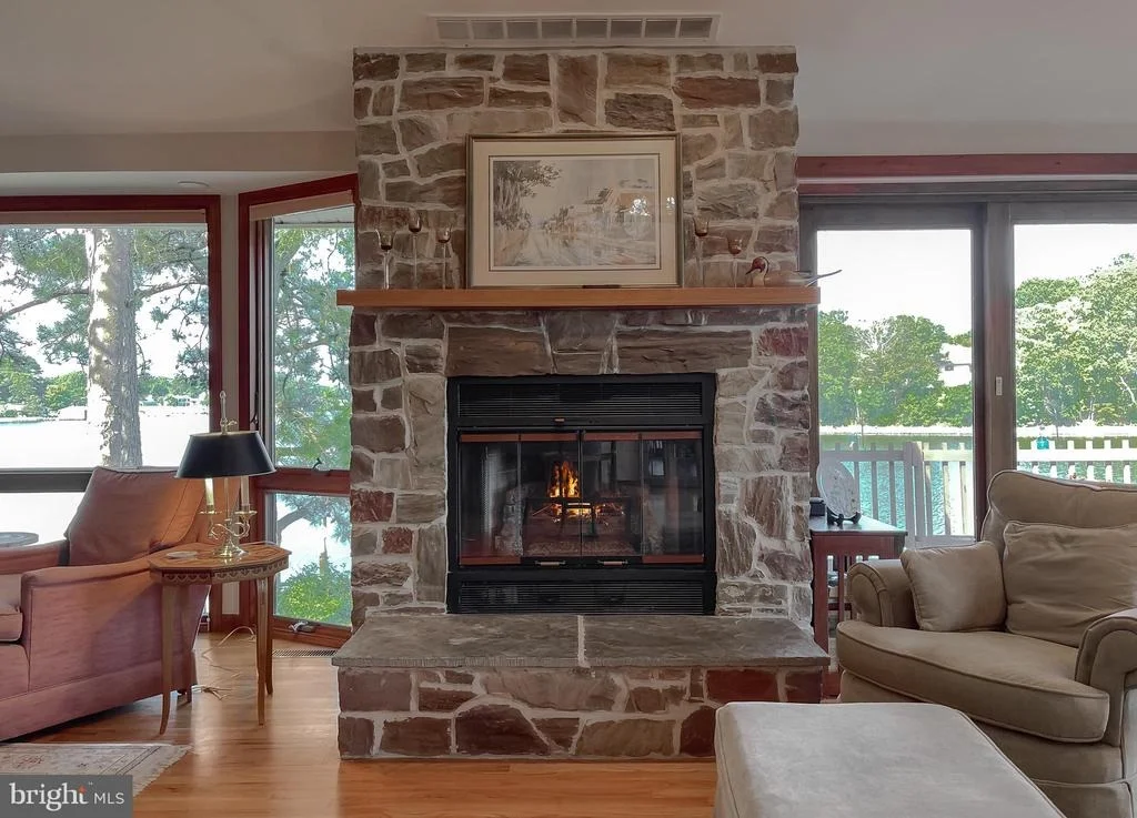Photo of 222 HARBOR DRIVE