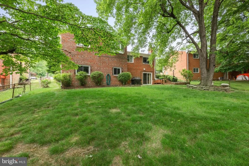 Photo of 9809 HEDIN DRIVE