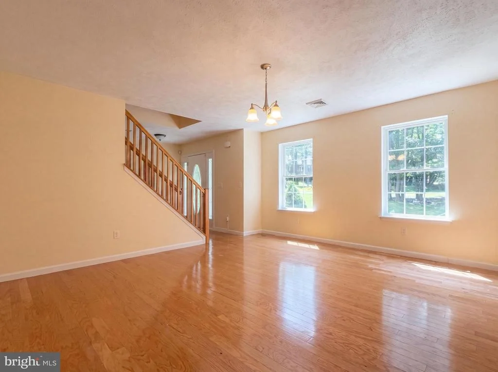 Photo of 814 CLEARVIEW DRIVE