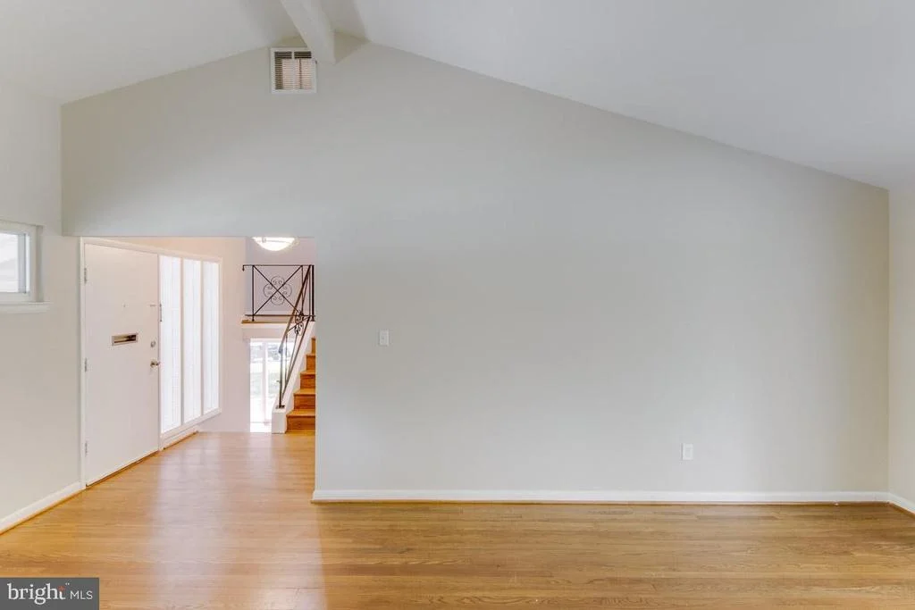 Photo of 217 HILLSBORO DRIVE