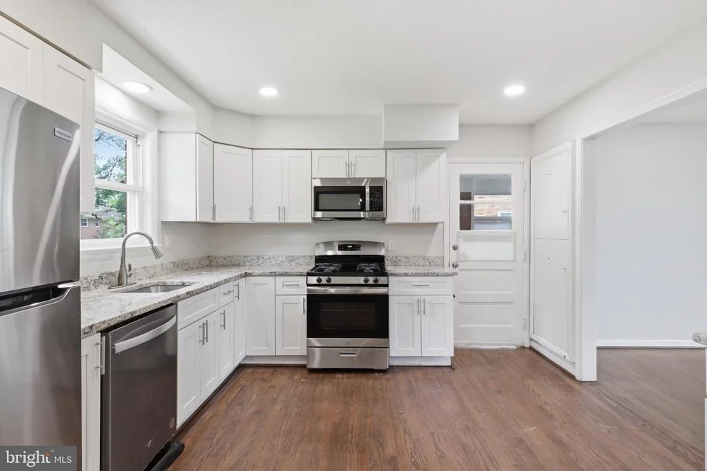 Photo of 6915 BRIARCLIFF DRIVE