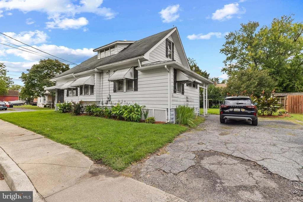 Photo of 200 MAPLE AVENUE