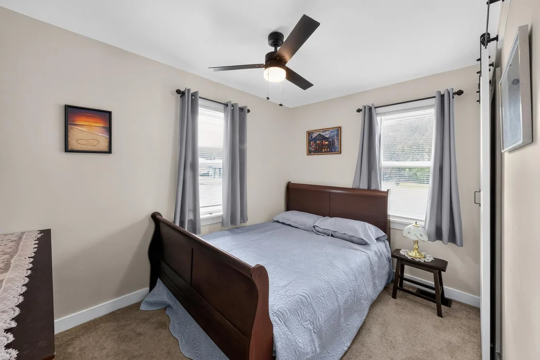 Photo of 319 N HOOK ROAD