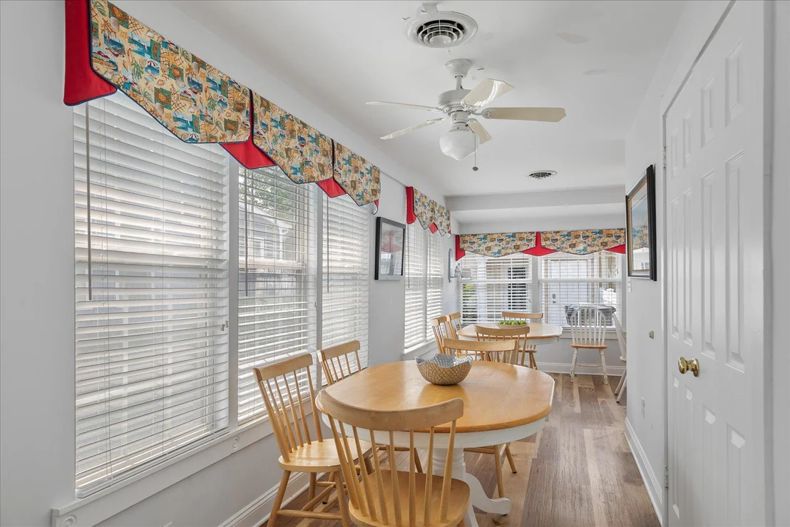 Photo of 16 DELAWARE AVENUE