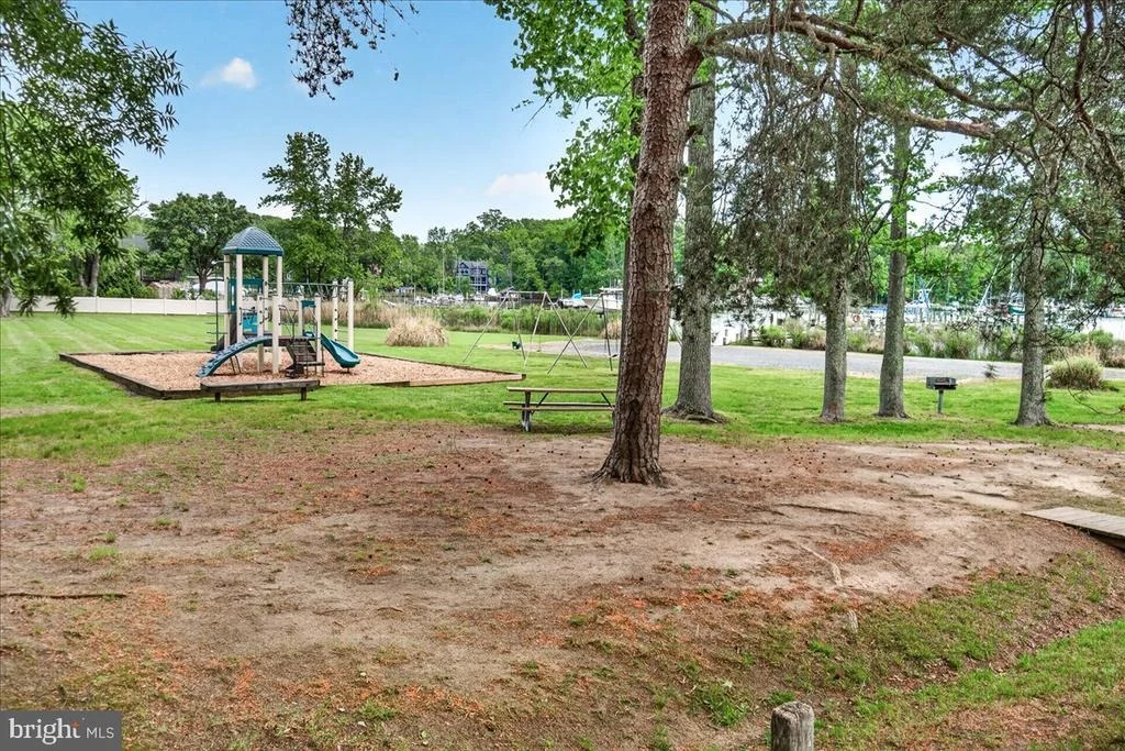 Photo of 3847 HOLLY DRIVE