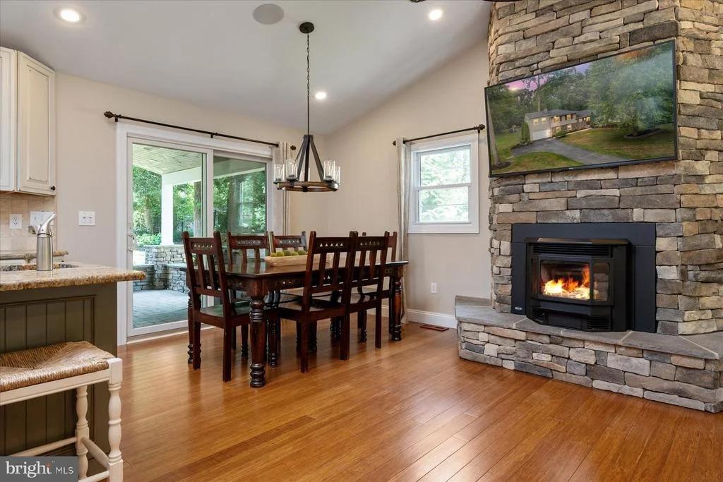 Photo of 1134 VALLEY DRIVE