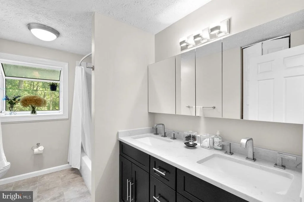 Photo of 17301 LAFAYETTE DRIVE