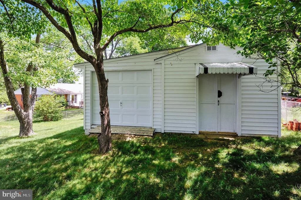Photo of 15603 BOND MILL ROAD