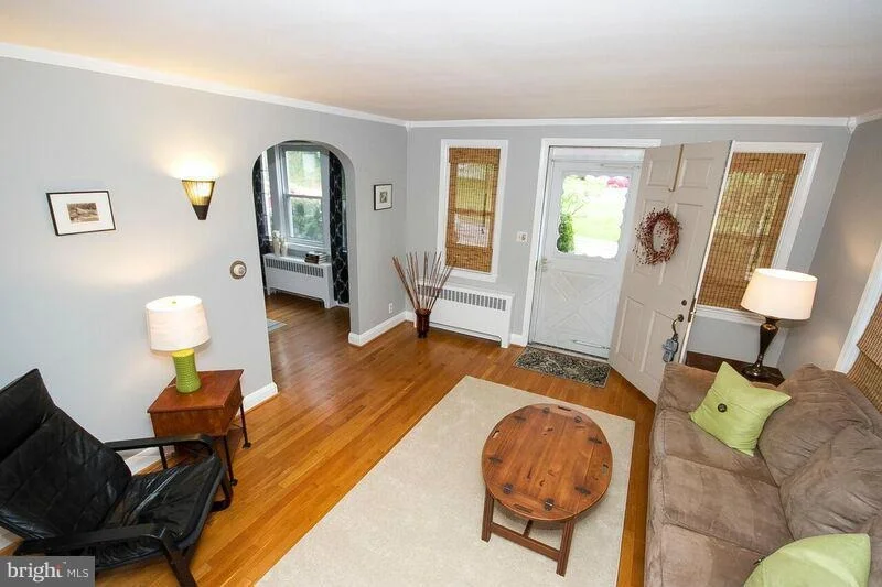 Photo of 806 WARWICK ROAD