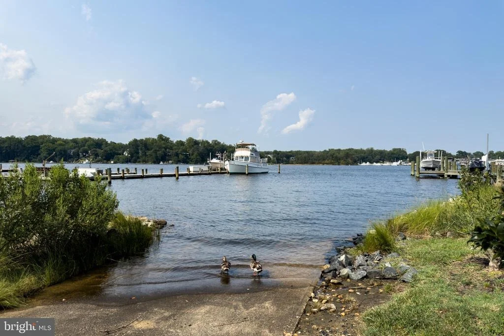 Photo of 208 EDGEWATER DRIVE