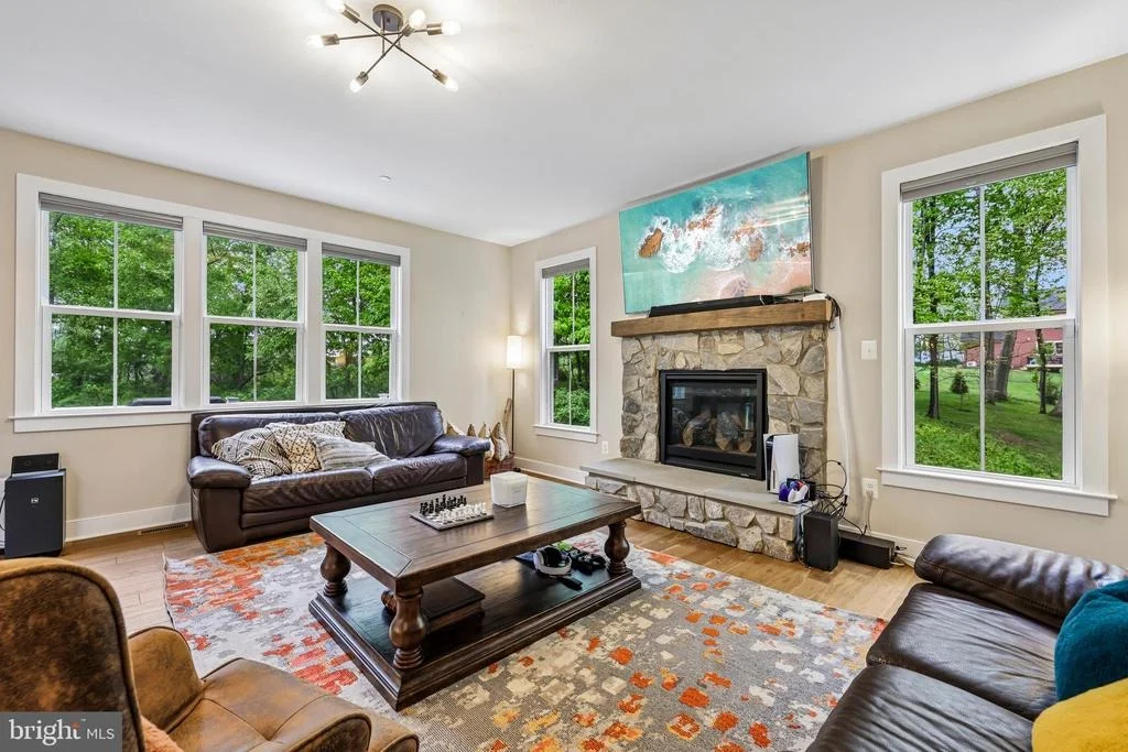 Photo of 1310 HOOK ROAD