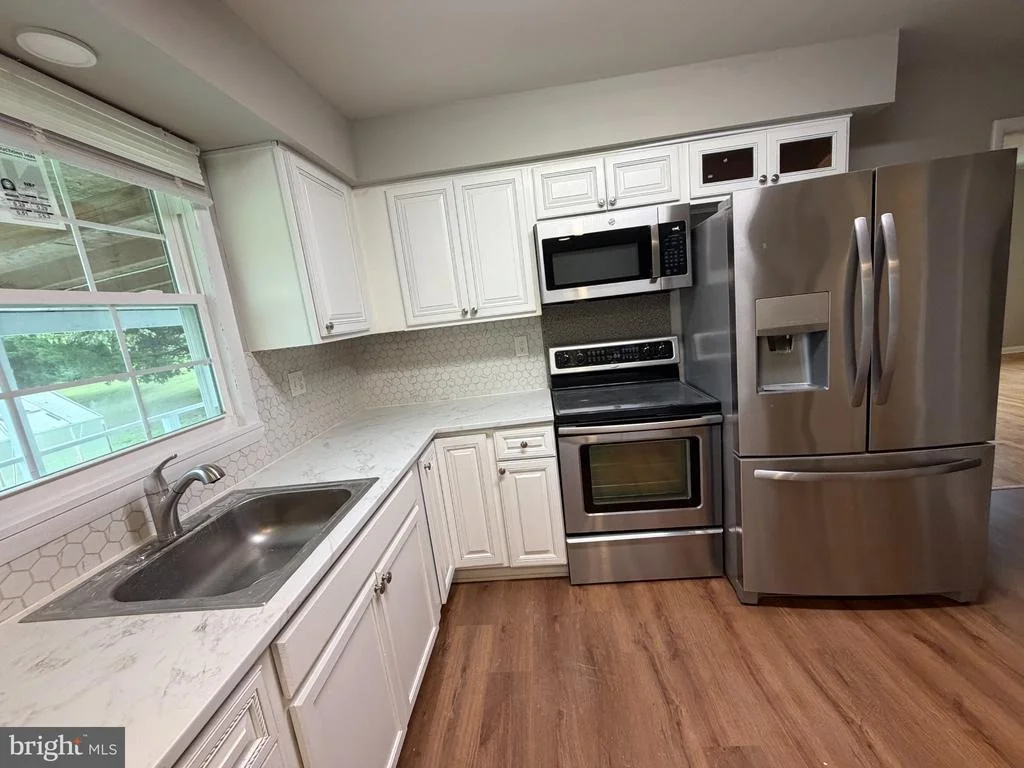 Photo of 3 SPRINGVIEW BOULEVARD