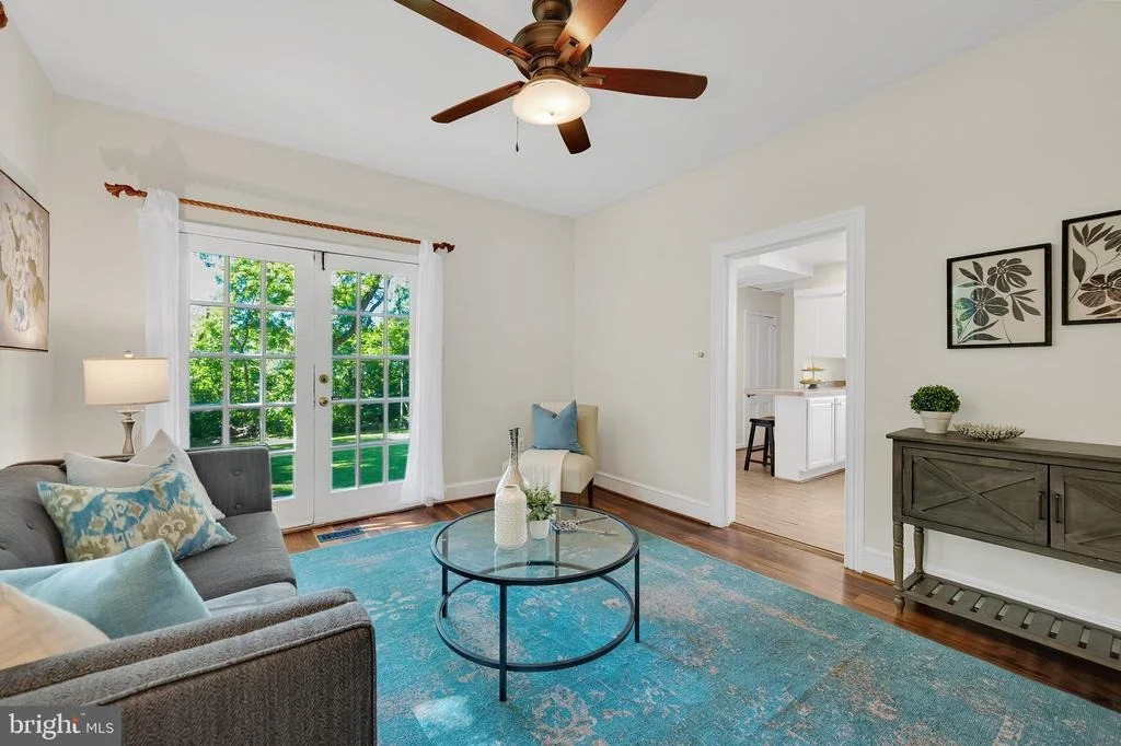 Photo of 2418 FOREST GLEN ROAD