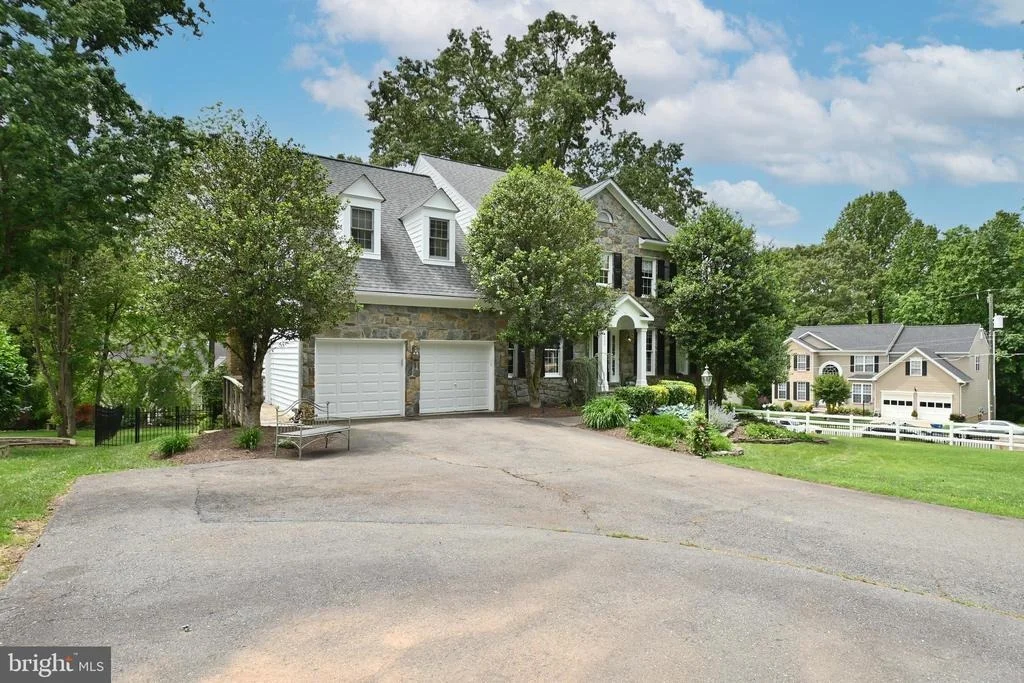 Photo of 6202 GARDEN ROAD