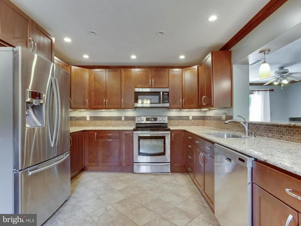 Photo of 1605 PARRAN ROAD