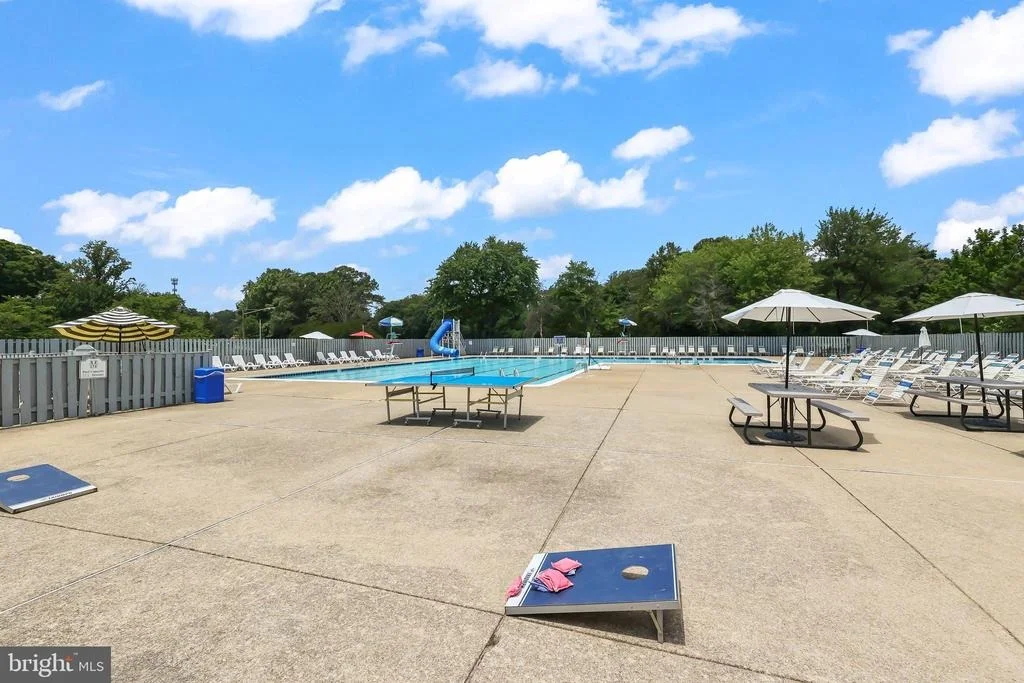Photo of 16008 FAIRWAY DRIVE