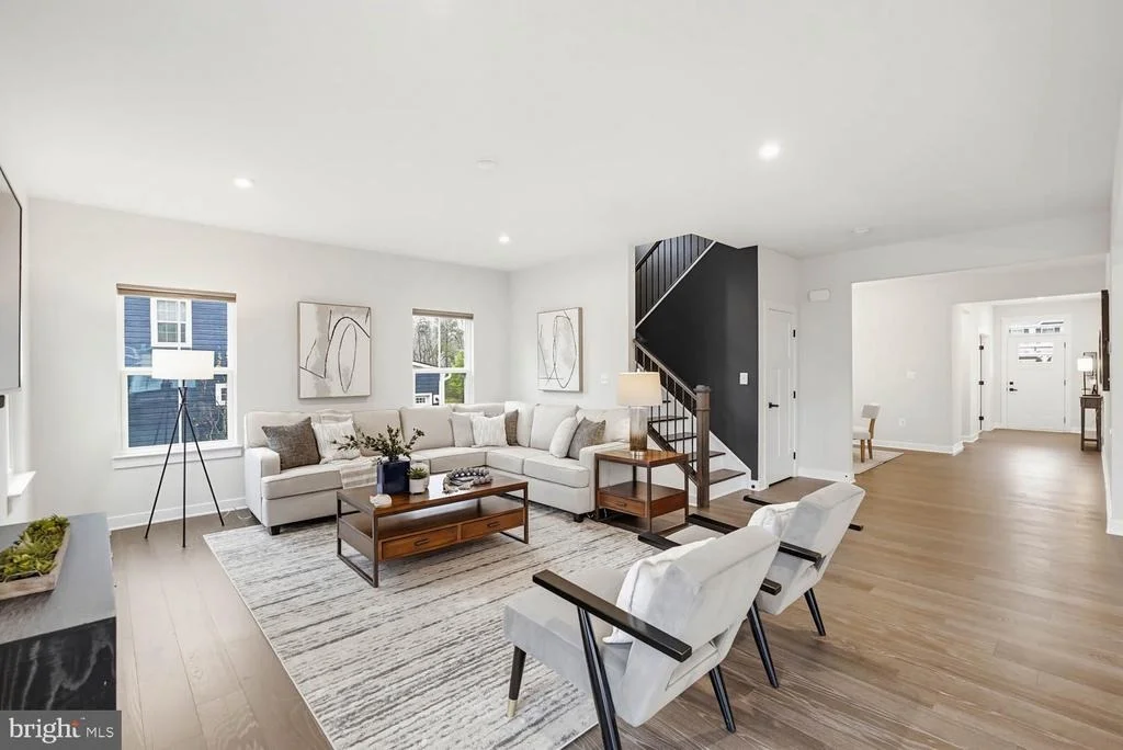 Photo of 10907 GREEN LEAF RUN