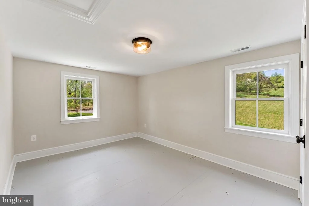 Photo of 11066 MORELAND ROAD