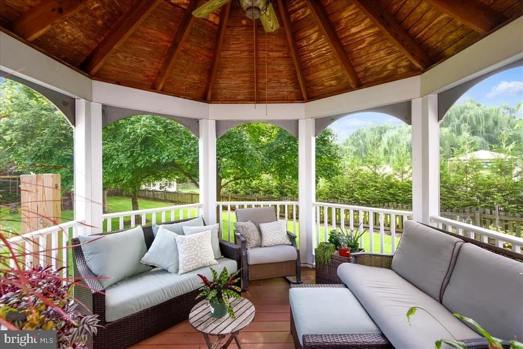 Photo of 25861 SPRING FARM CIRCLE