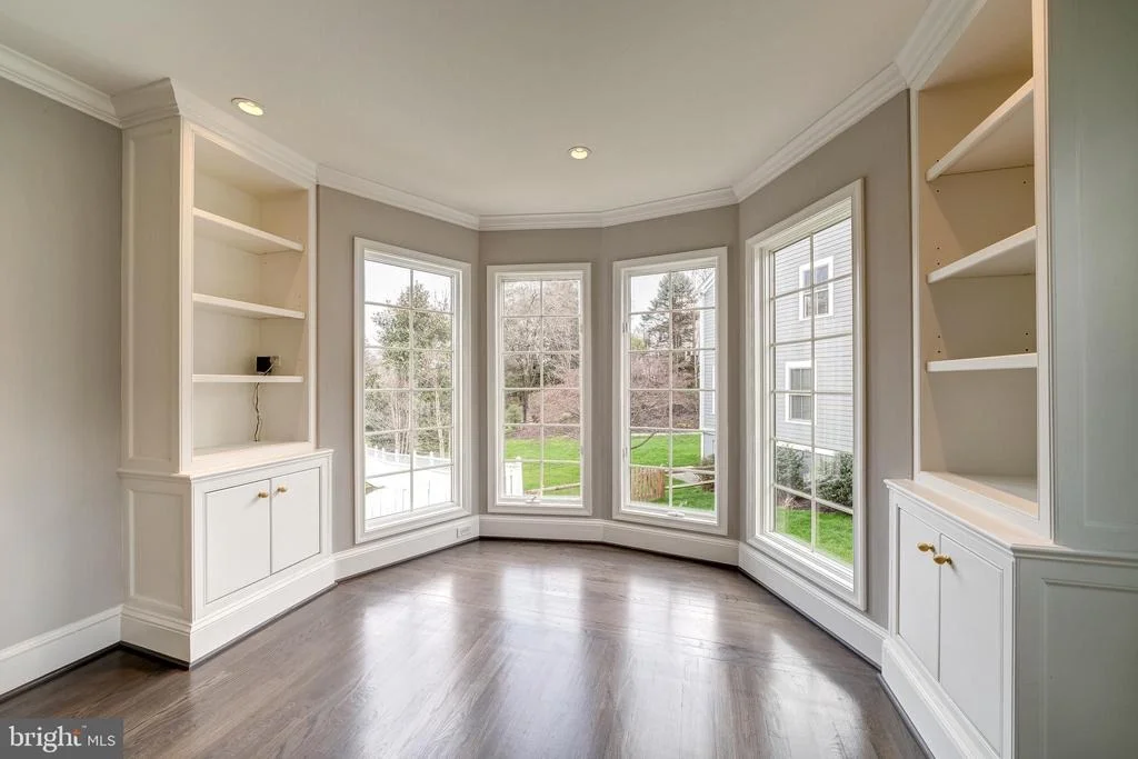 Photo of 6202 NETHERCOMBE COURT
