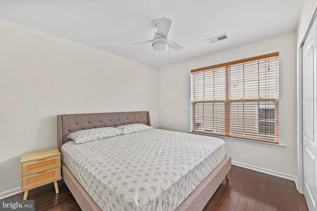 Photo of 43245 BARNSTEAD DRIVE