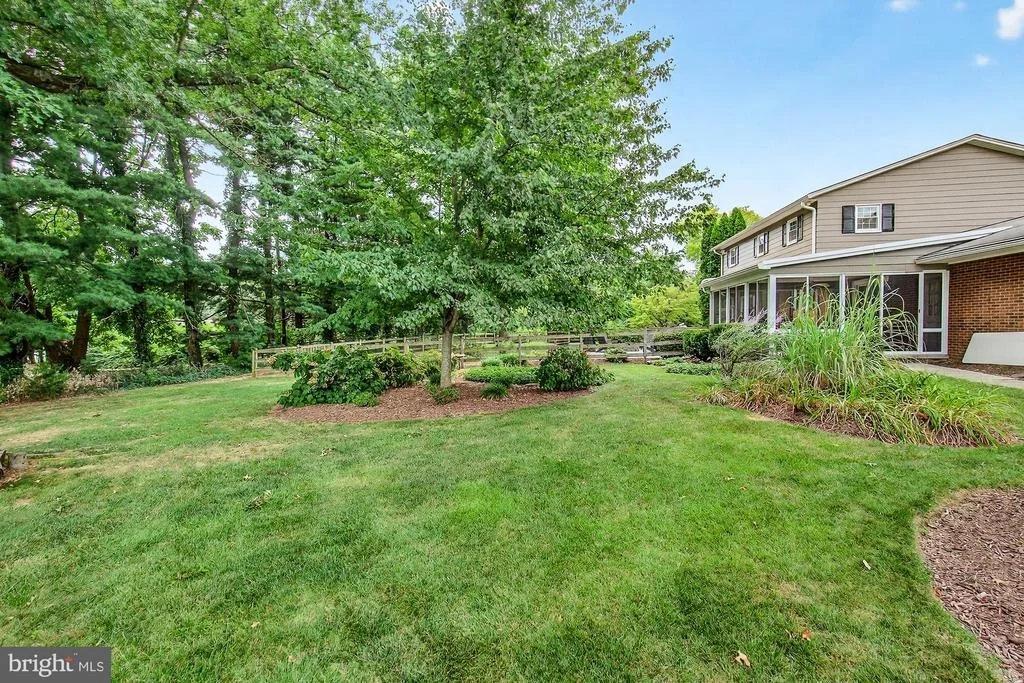 Photo of 8000 GLENDALE COURT