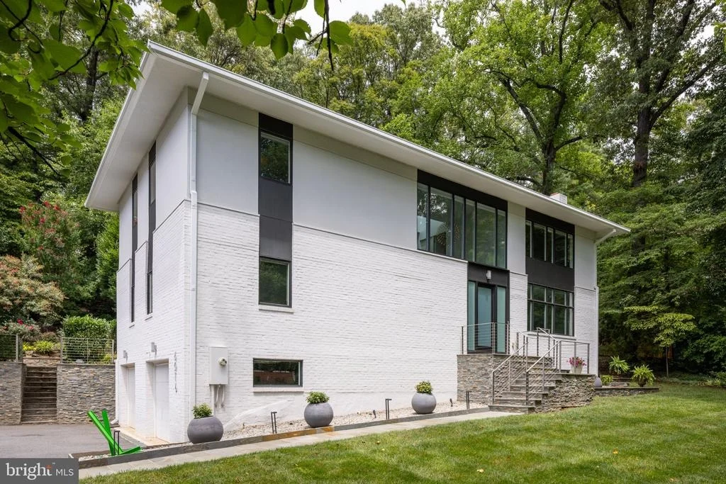 Photo of 6016 CHESTERBROOK ROAD