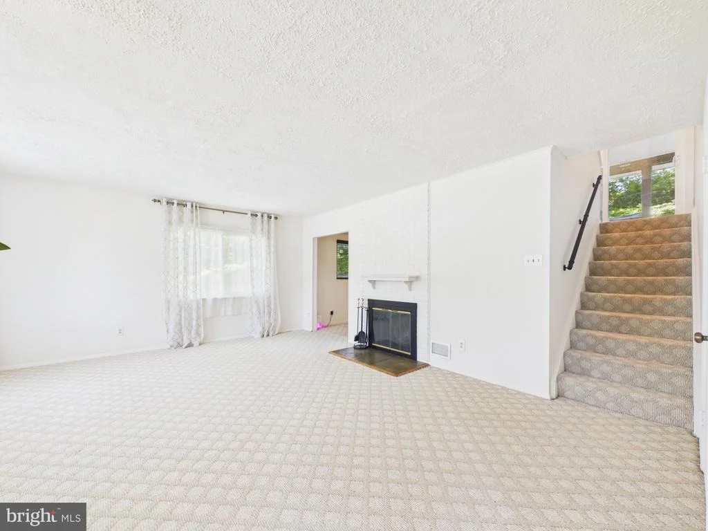 Photo of 5512 KATHLEEN PLACE