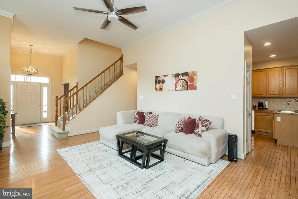 Photo of 5105 WELLINGHALL WAY