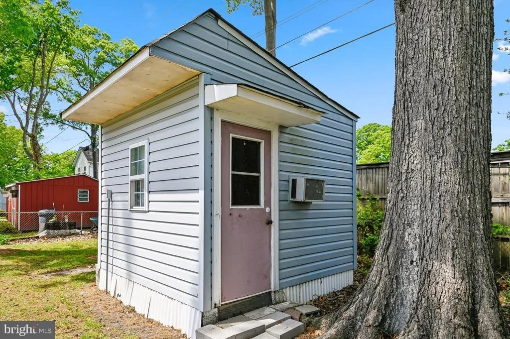 Photo of 302 LINDEN AVENUE