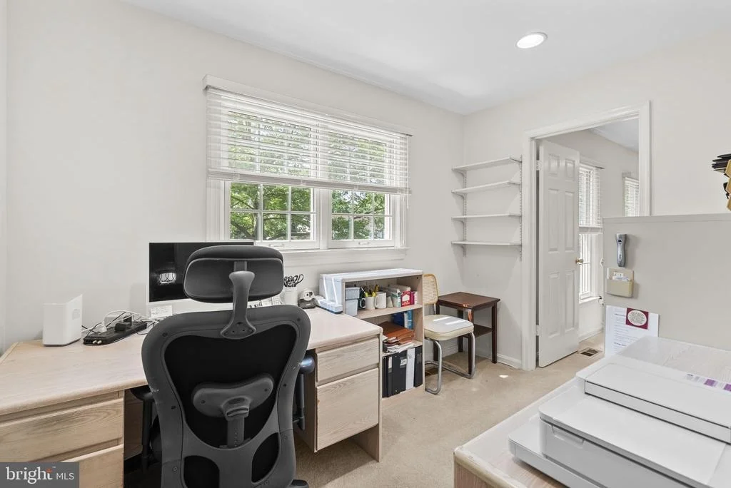 Photo of 4913 CONTINENTAL DRIVE