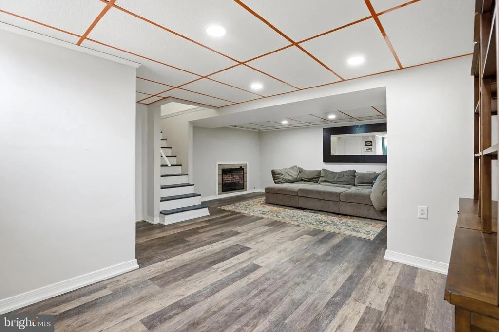 Photo of 16100 MALCOLM DRIVE