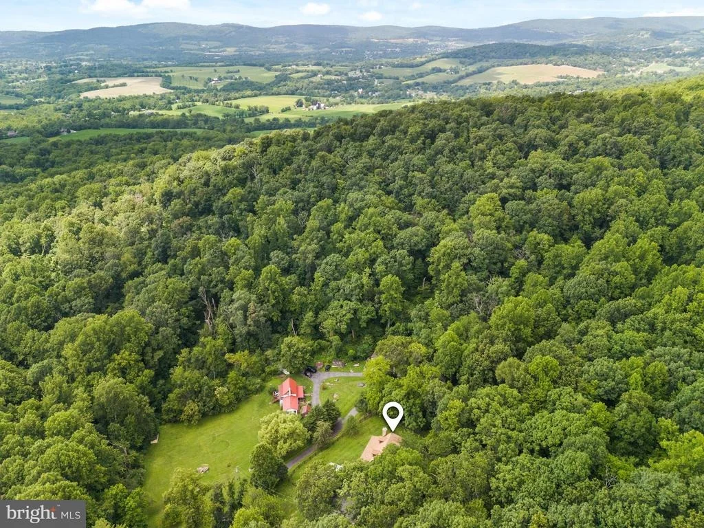 Photo of 9124 HAWBOTTOM ROAD