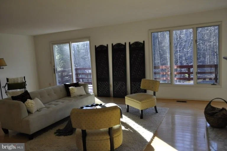 Photo of 1408 COLLEEN LANE