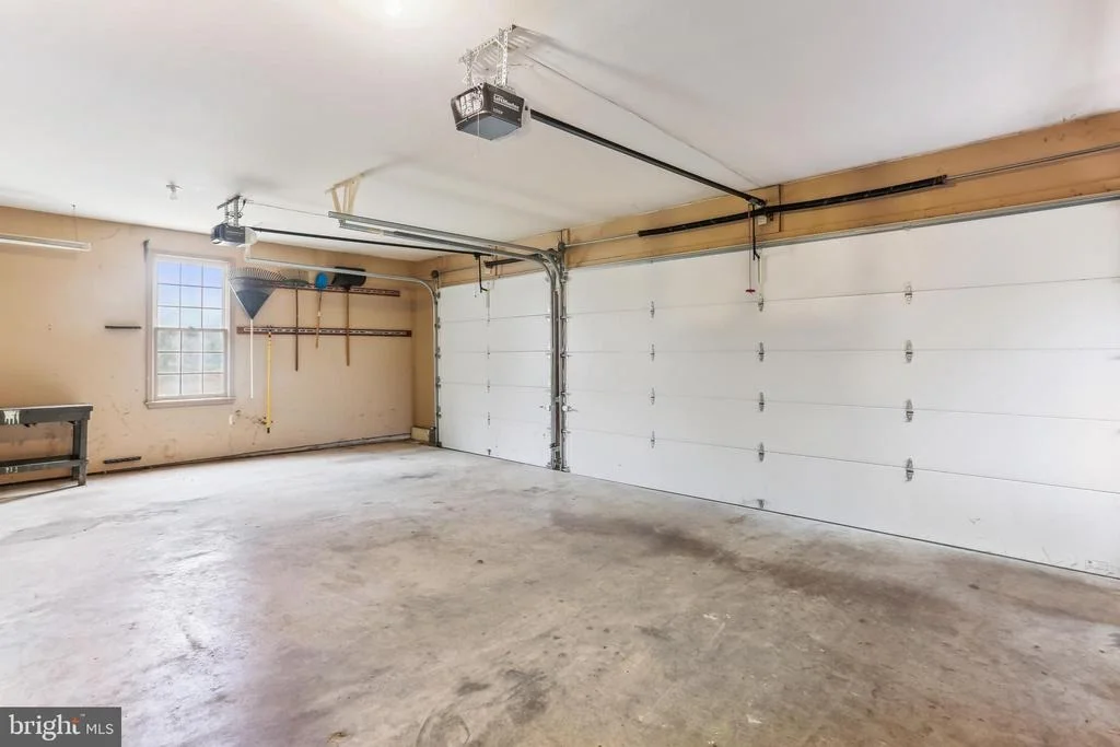 Photo of 9409 THORNEDIKE DRIVE