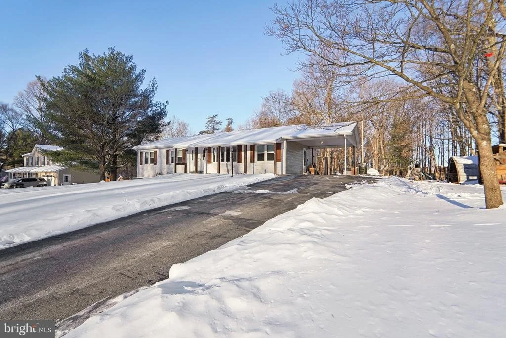 Photo of 3942 SUGARLOAF DRIVE