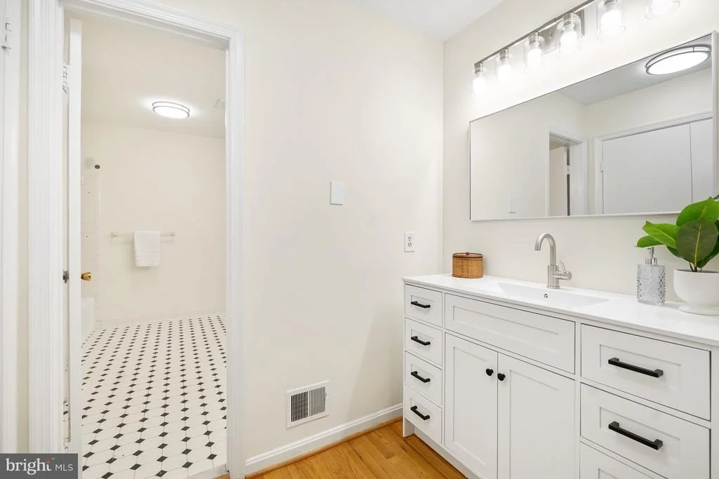 Photo of 11701 BEEKMAN PLACE