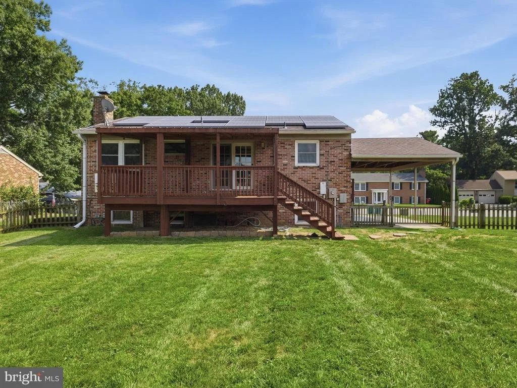 Photo of 17608 FOREST GLEN CIRCLE