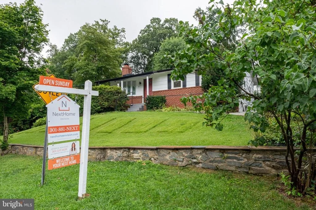 Photo of 801 JOHNSON AVENUE