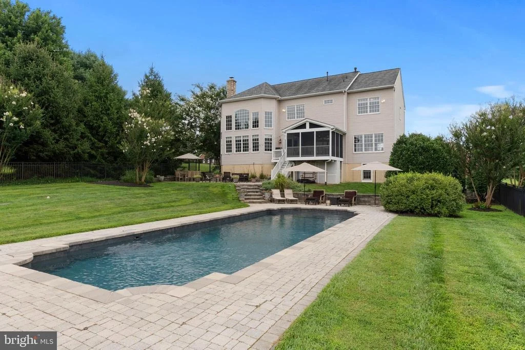 Photo of 14835 HUNTING WAY