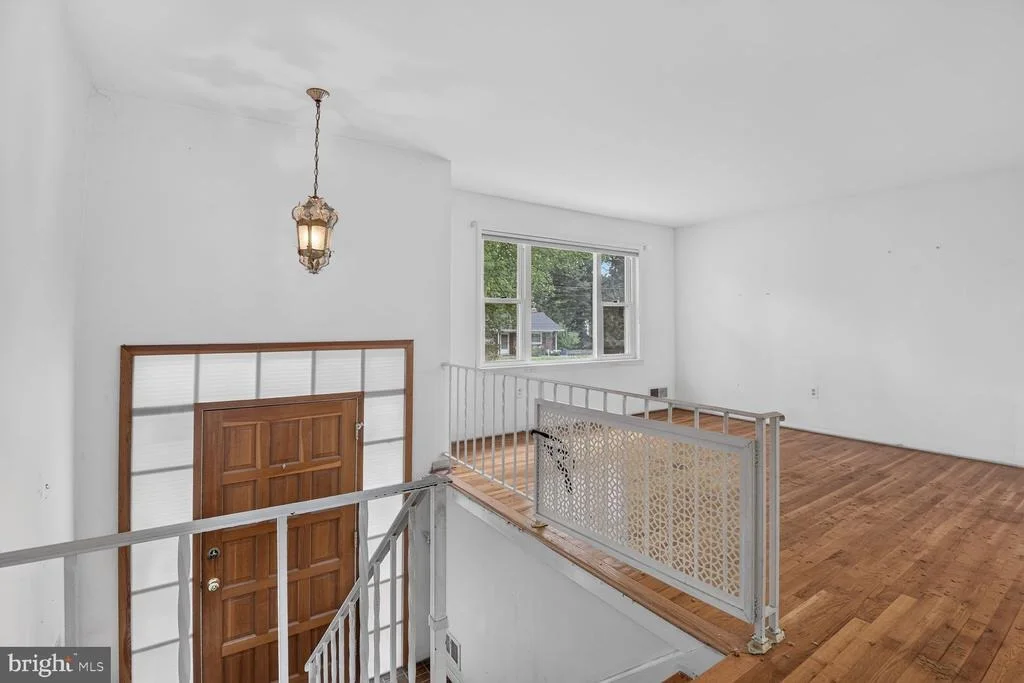 Photo of 1326 GRESHAM ROAD