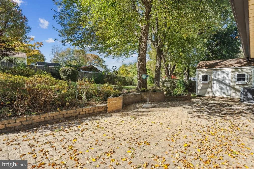 Photo of 5406 NUTTING DRIVE