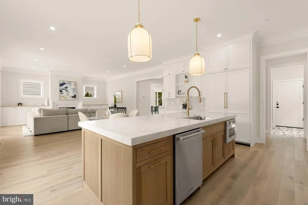 Photo of 9512 FOREST ROAD