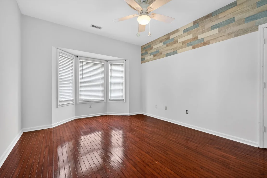 Photo of 448 MAPLE LEAF DRIVE