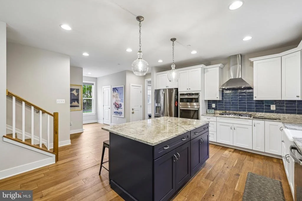Photo of 1310 HOOK ROAD