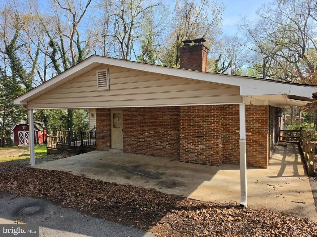 Photo of 11223 COUNTRY ROAD