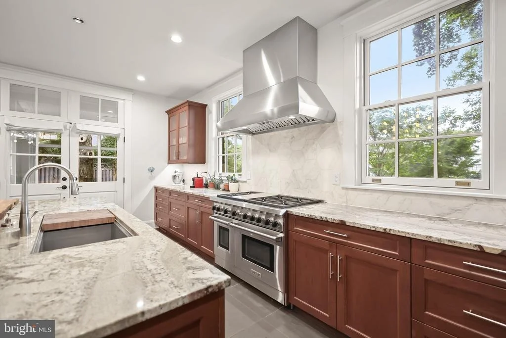 Photo of 210 NORTHFIELD PLACE