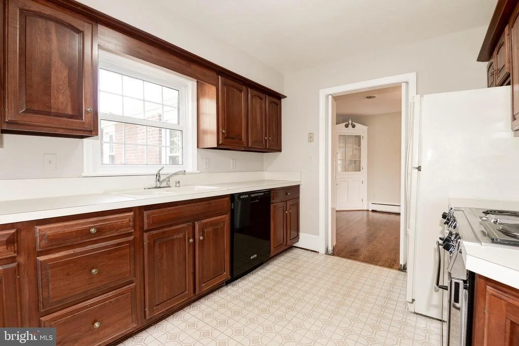 Photo of 8904 CHERRY TREE LANE