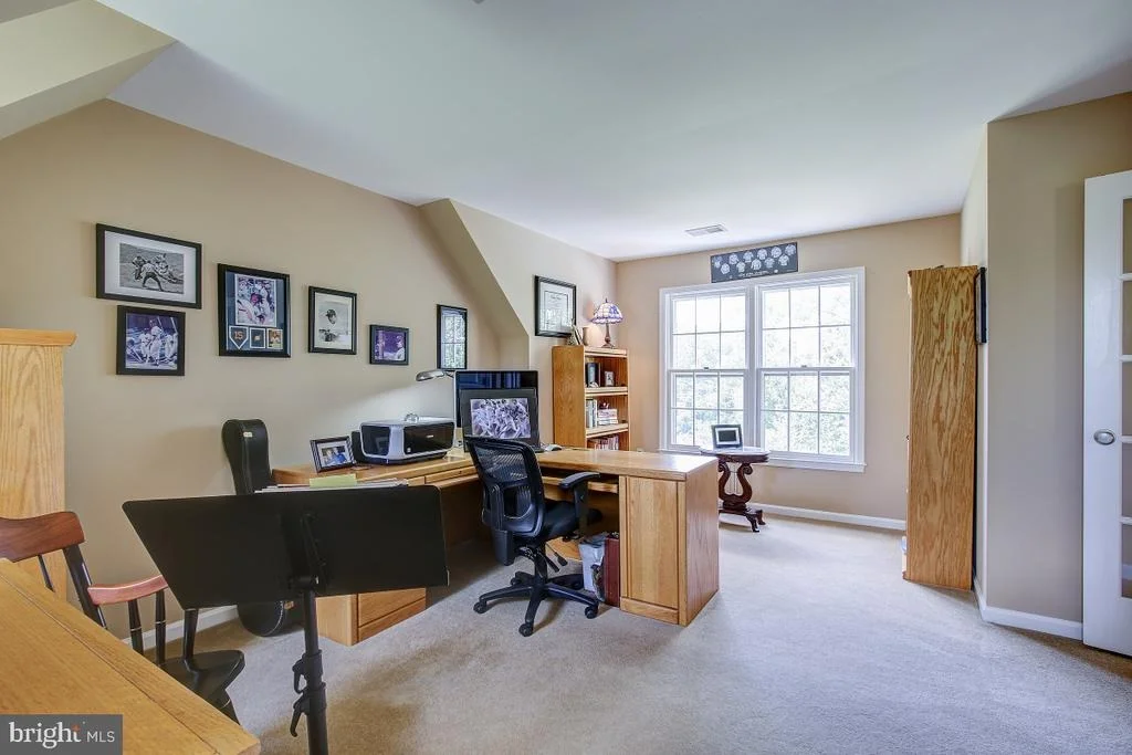 Photo of 22137 CREEKVIEW DRIVE